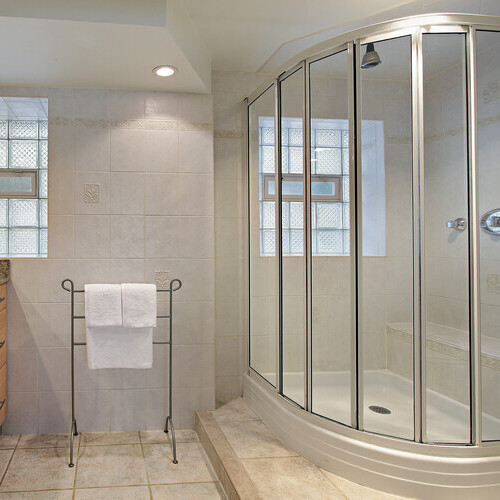 Custom glass shower doors
